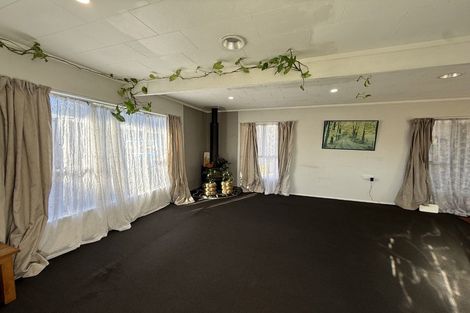 Photo of property in 1 Luxton Place, Rangiora, 7400