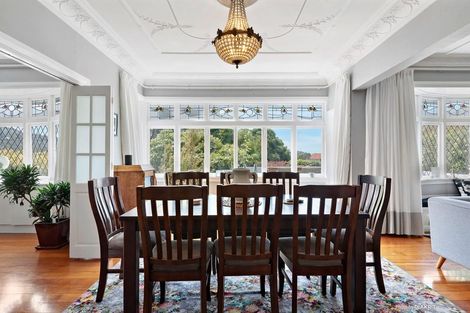 Photo of property in 62 Nicholson Road, Khandallah, Wellington, 6035