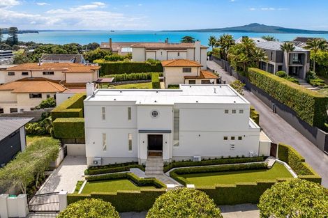 Photo of property in 12 Ronaki Road, Mission Bay, Auckland, 1071