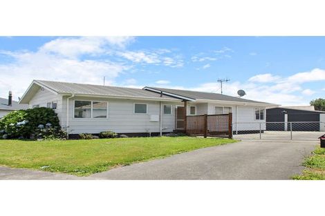 Photo of property in 55 Geraldine Crescent, Cloverlea, Palmerston North, 4412