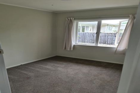 Photo of property in 43 Shirley Avenue, Papakura, 2110