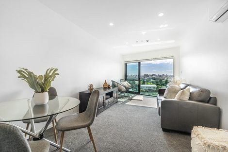 Photo of property in 8/9g East Street, Papakura, 2110