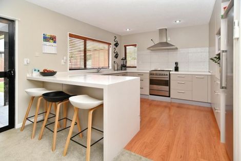Photo of property in 11 Forest Park Place, Parklands, Christchurch, 8083