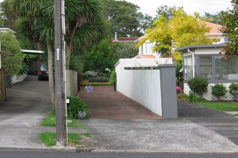 Photo of property in 12a Queensway, Three Kings, Auckland, 1024