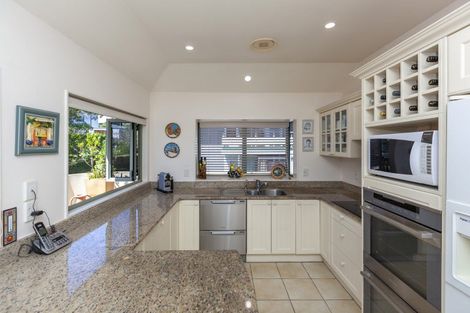 Photo of property in 5a Willow Grove, Raumati Beach, Paraparaumu, 5032