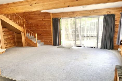 Photo of property in 2/19 Ayr Road, Pakuranga, Auckland, 2010