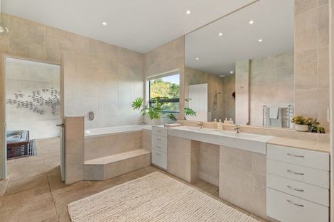 Photo of property in 124 Delamore Drive, Oneroa, Waiheke Island, 1081