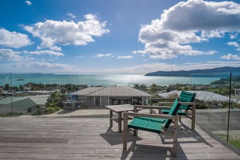 Photo of property in 6 Christine Drive, Coopers Beach, 0420