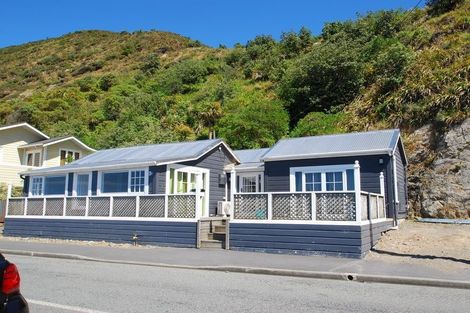 Photo of property in 80 Owhiro Bay Parade, Owhiro Bay, Wellington, 6023
