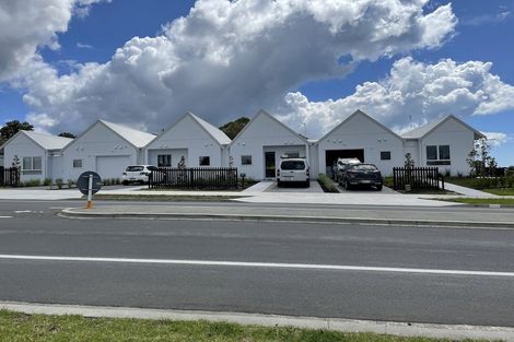 Photo of property in 38a Taikura Avenue, Red Beach, 0932