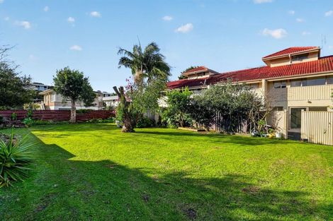 Photo of property in 4/3 Glen Road, Browns Bay, Auckland, 0630
