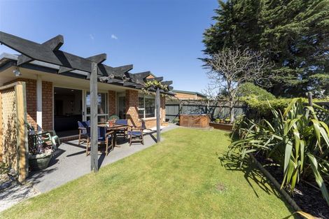 Photo of property in 38 Beach Road, North New Brighton, Christchurch, 8083