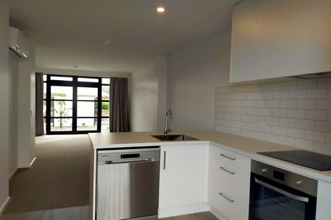Photo of property in 16 Fairfield Avenue, Addington, Christchurch, 8024