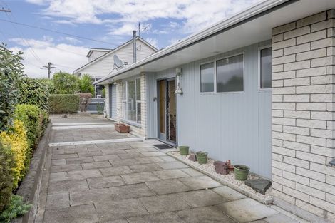 Photo of property in 3 Chester Street, Levin, 5510