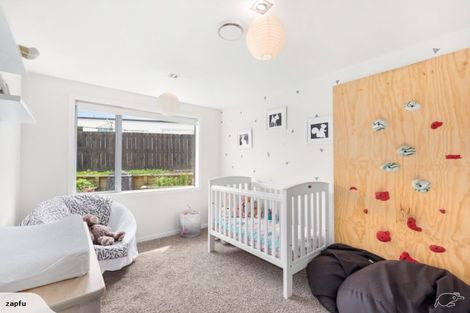 Photo of property in 13 Magnolia Place, Frankton, Queenstown, 9300