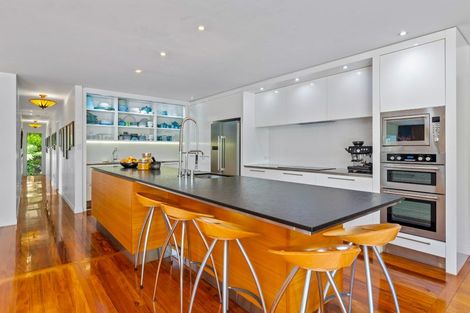 Photo of property in 87 Matipo Road, Mairangi Bay, Auckland, 0630