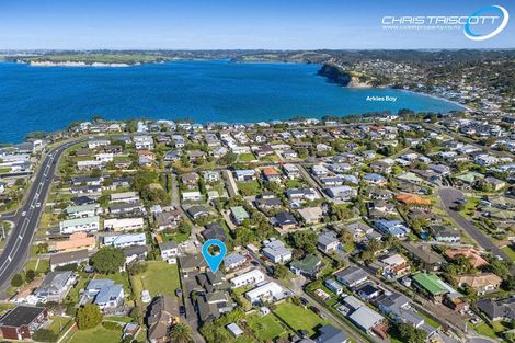 Photo of property in 2/12 Sundown Avenue, Manly, Whangaparaoa, 0930