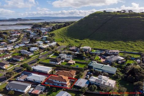Photo of property in 7a Putini Road, Mangere Bridge, Auckland, 2022