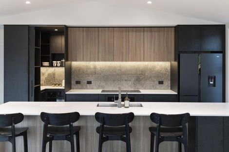 Photo of property in 3 Makakahi Street, Lytton West, 4071