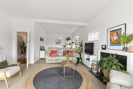 Photo of property in 37 Durham Street, Aro Valley, Wellington, 6021