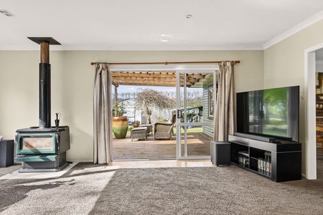 Photo of property in 8 Ingram Road, Waerengaahika, Gisborne, 4071