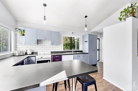 Photo of property in 11 Mcmanaway Grove, Stokes Valley, Lower Hutt, 5019