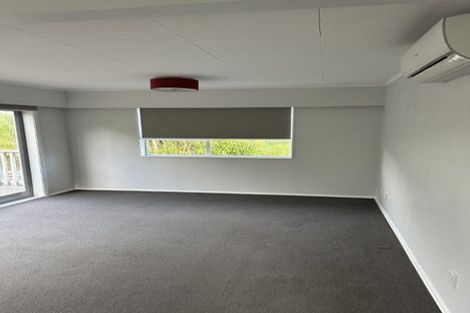 Photo of property in 24 Dowse Drive, Maungaraki, Lower Hutt, 5010