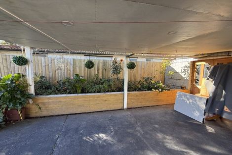 Photo of property in 1 Luxton Place, Rangiora, 7400