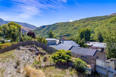 Photo of property in 1 Cornwall Street, Arrowtown, 9302