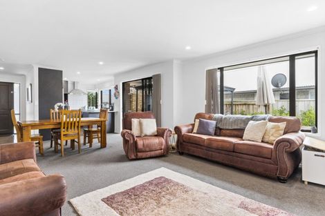 Photo of property in 86 Awataha Crescent, Pyes Pa, Tauranga, 3110