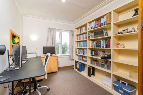 Photo of property in 16 Wycolla Avenue, Saint Clair, Dunedin, 9012