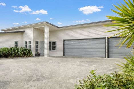Photo of property in 9 Majestic Way, Kelvin Grove, Palmerston North, 4414