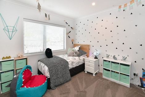 Photo of property in 27 The Circle, Manly, Whangaparaoa, 0930