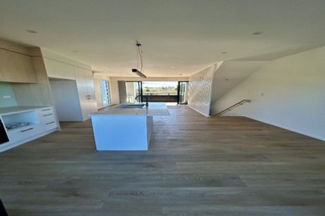 Photo of property in 15 Tiraumea Drive, Pakuranga, Auckland, 2010