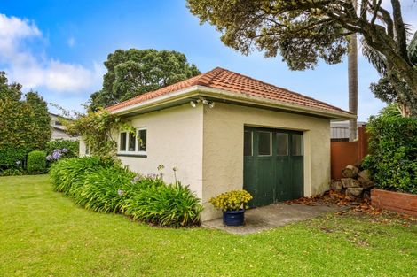 Photo of property in 303 Oceanbeach Road, Mount Maunganui, 3116