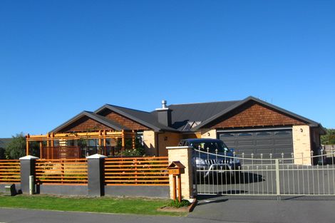 Photo of property in 18 Fenty Place, Mosgiel, 9024