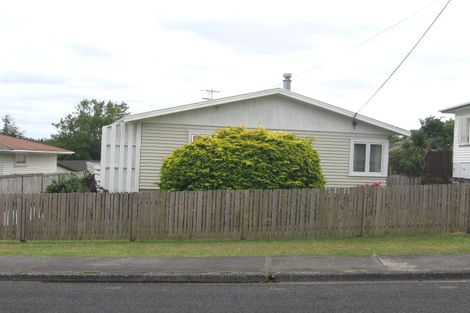 Photo of property in 40 Sunnyfield Crescent, Glenfield, Auckland, 0629