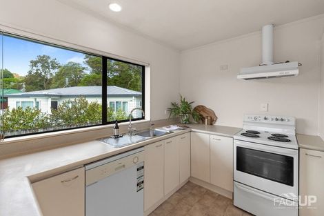 Photo of property in 14 Milan Drive, Glen Eden, Auckland, 0602