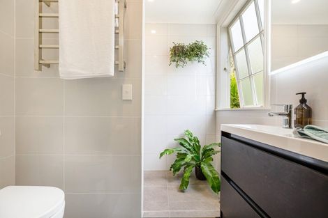 Photo of property in 30 Godley Lane, Lucas Heights, Auckland, 0632