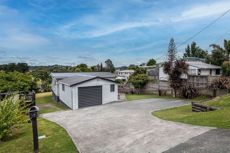 Photo of property in 15 Bonita Avenue, Stanmore Bay, Whangaparaoa, 0932