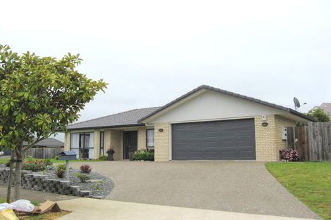 Photo of property in 5 Beverage Place, Rosehill, Papakura, 2113