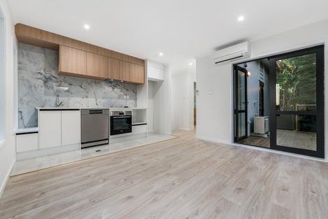 Photo of property in 8/7 Glen Road, Ranui, Auckland, 0612