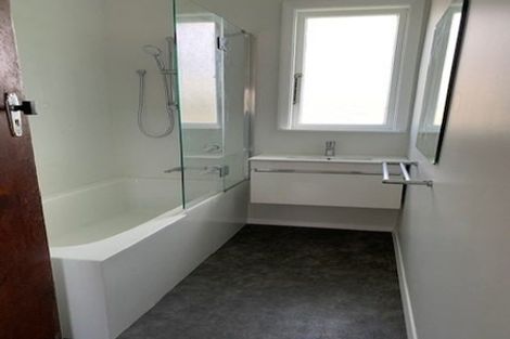 Photo of property in 12 Quinn Road, Levin, 5510