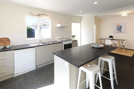 Photo of property in 39 Neill Street, Hornby, Christchurch, 8042