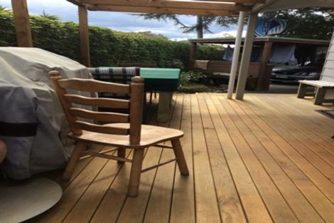 Photo of property in 6a Holman Road, Te Atatu Peninsula, Auckland, 0610