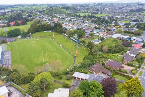 Photo of property in 12 East Street, Pukekohe, 2120