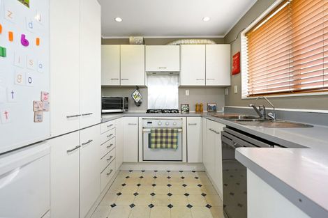 Photo of property in 16 Thode Place, Nawton, Hamilton, 3200