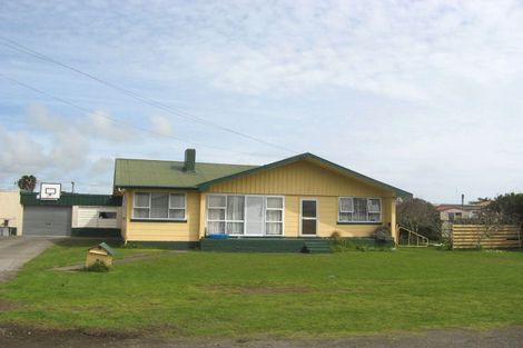 Photo of property in 79 Leslie Street, Waitara, 4320