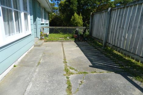 Photo of property in 24 Rangituhi Crescent, Takapuwahia, Porirua, 5022