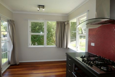 Photo of property in 113 Parkvale Road, Karori, Wellington, 6012